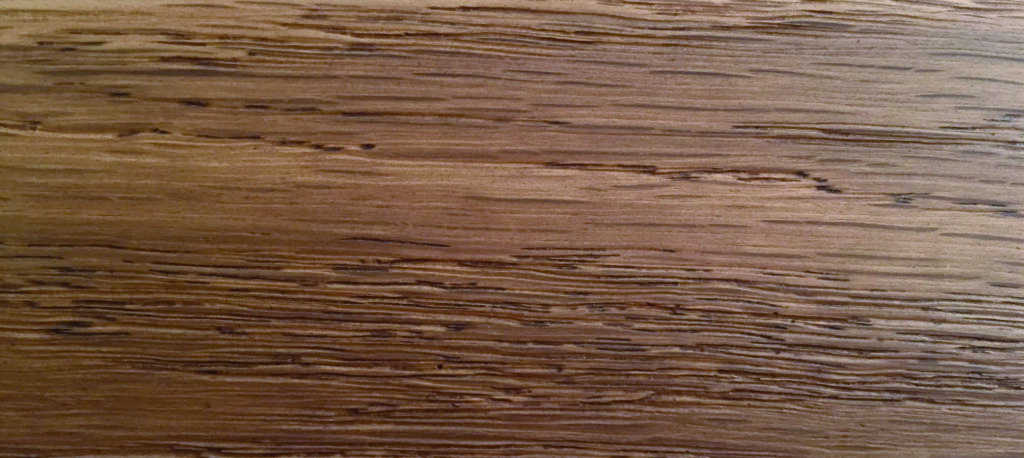 dettaglio: legno di rovere utilizzato per la realizzazione delle finestre e serramenti Alulen